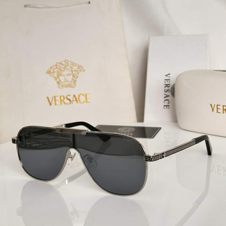 Picture of Versace Sunglasses _SKUfw79480199fw